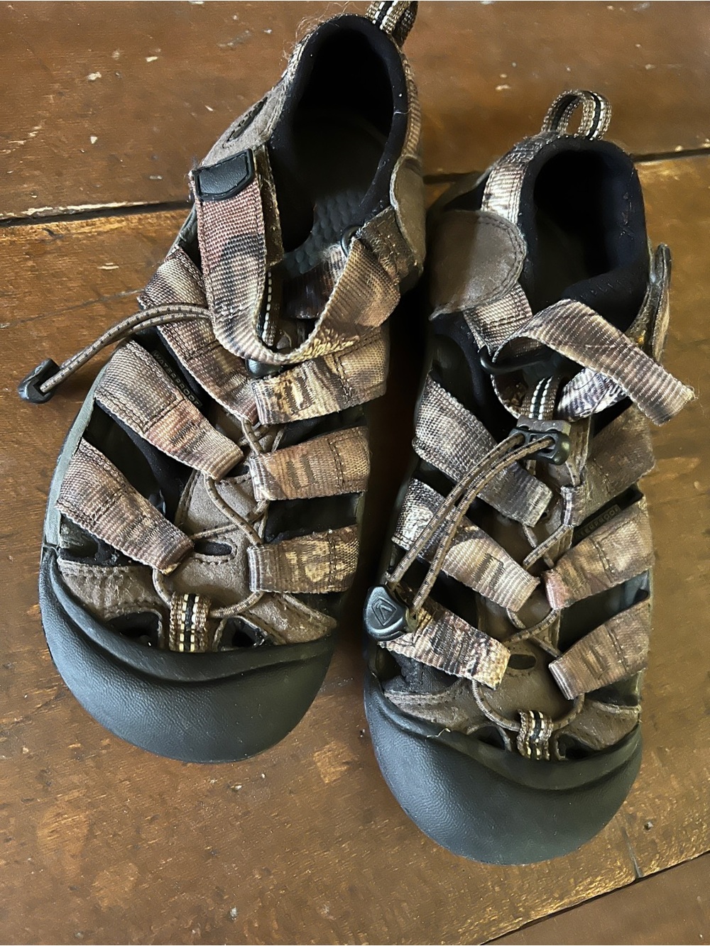 Keen Sandals Big boy sz 5 Eu 38 Brown Camo Newport H2 waterproof